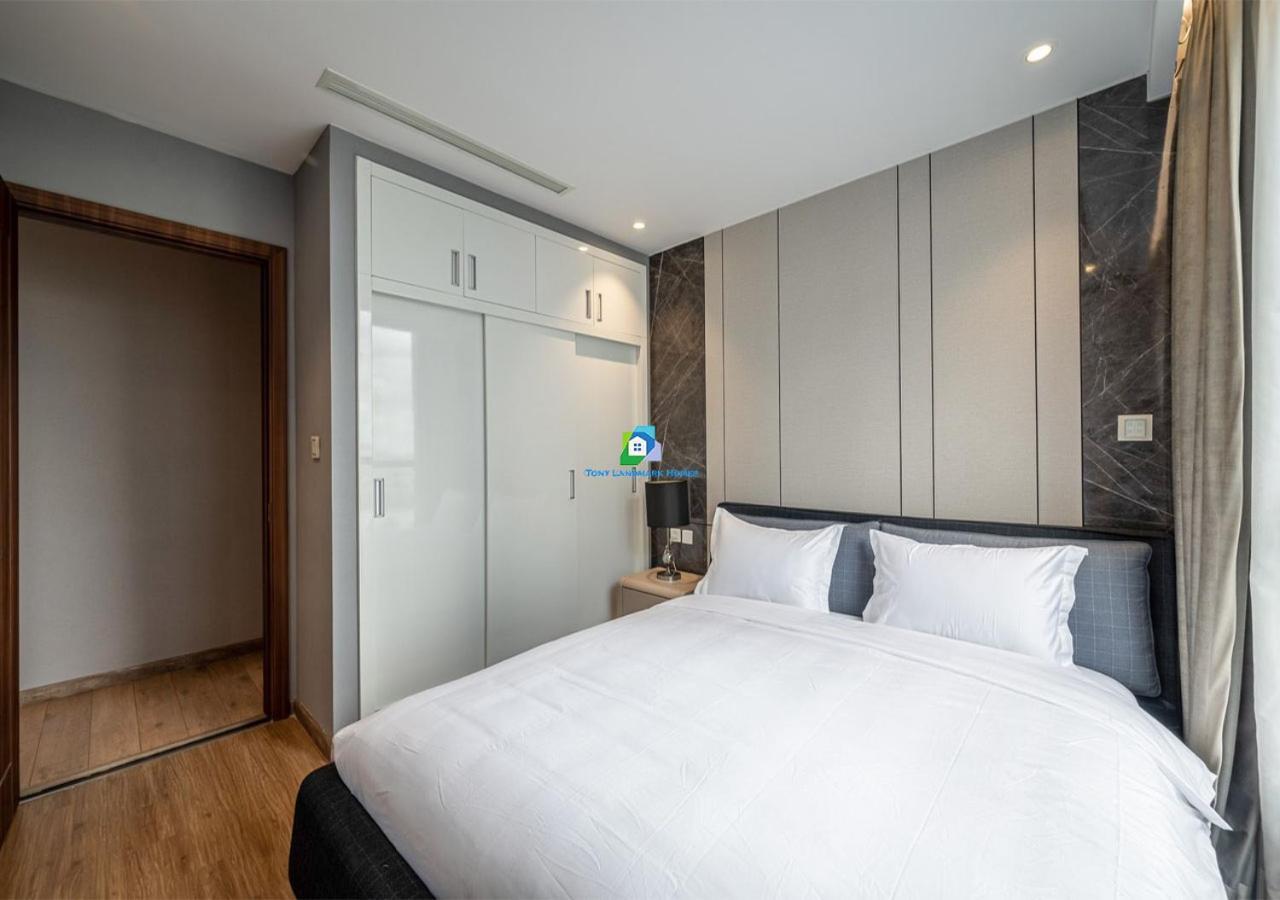 Apartment Service Luxury In Vinhomes Landmark Zone *