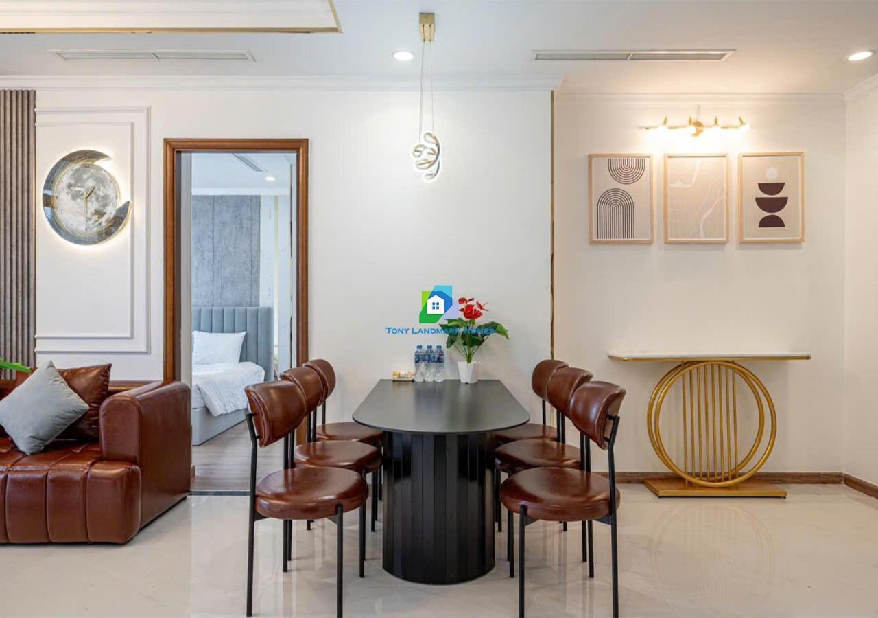 Service Luxury In Vinhomes Landmark Zone * Ho Chi Minh City