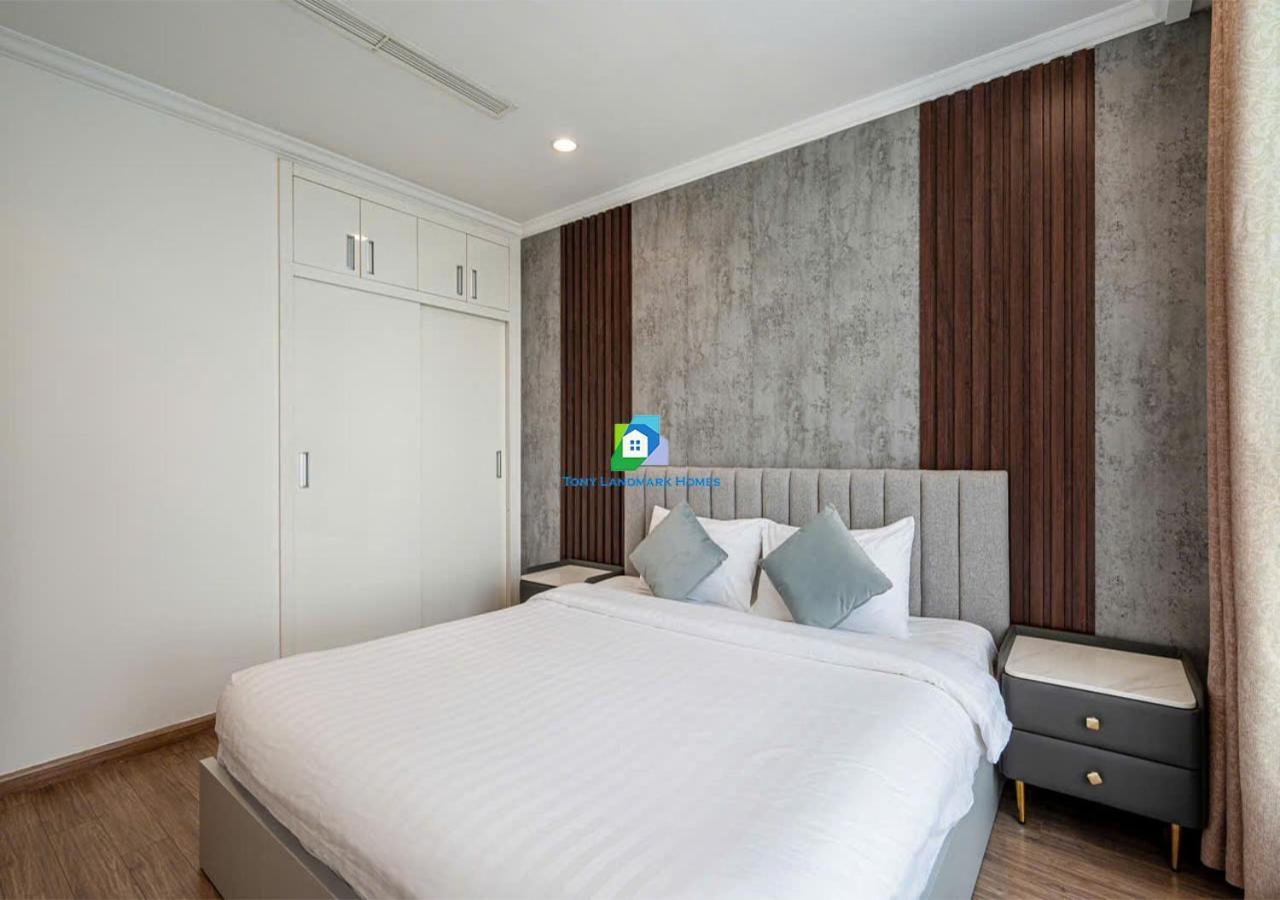 Apartment Service Luxury In Vinhomes Landmark Zone