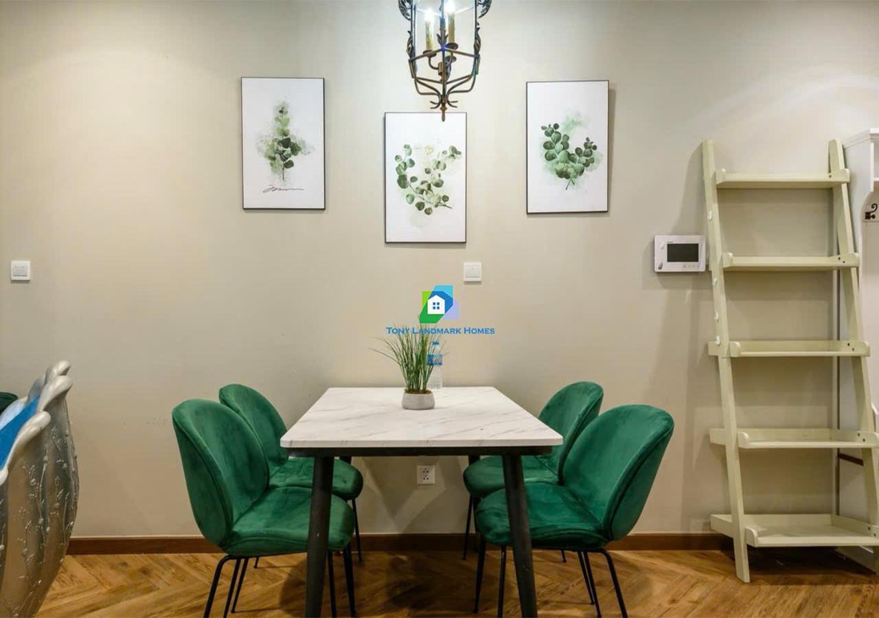 Apartment Service Luxury In Vinhomes Landmark Zone
